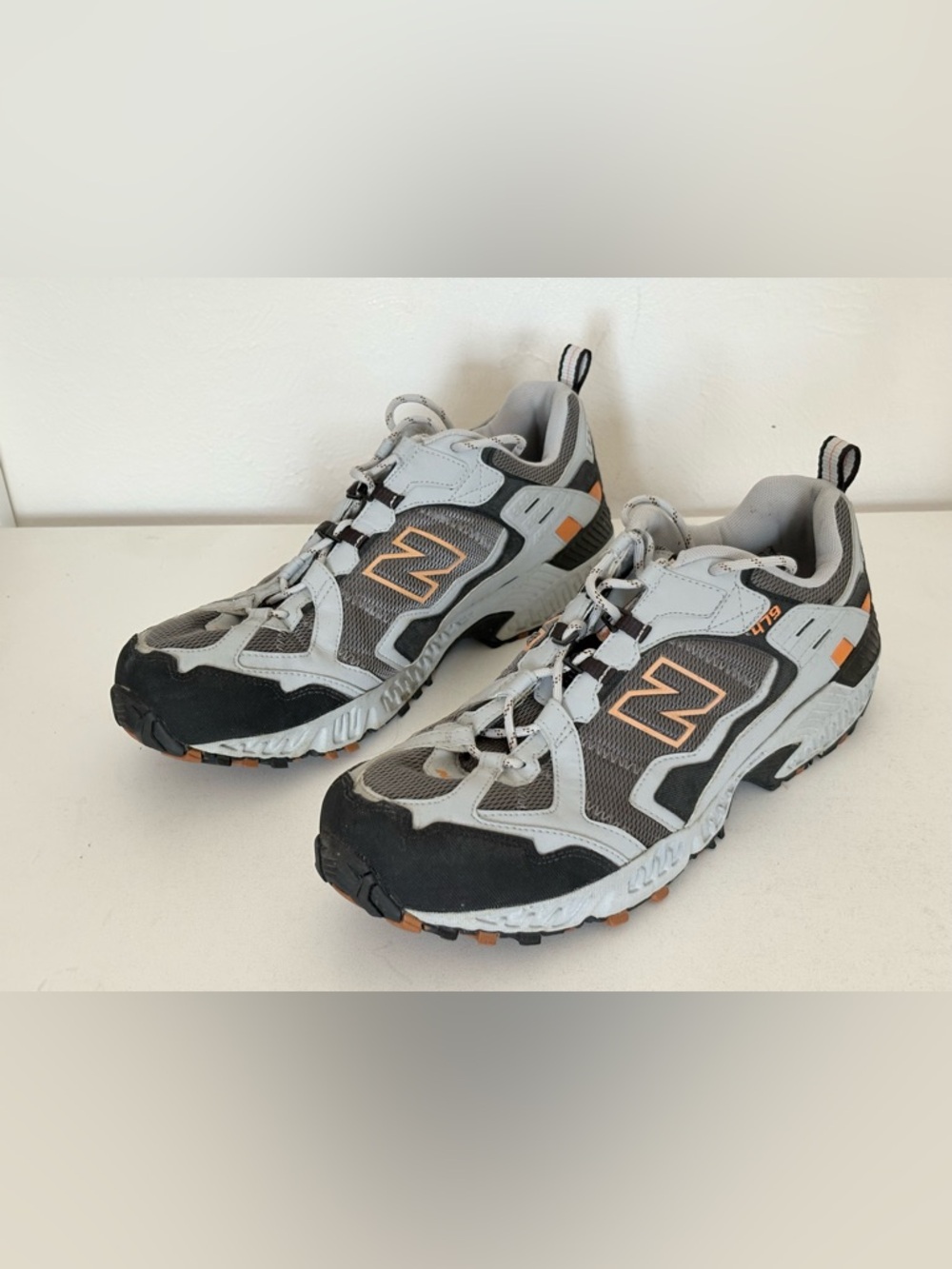 New Balance Gray, Black & Peach Trail Sneakers Men’s Size 13 4E